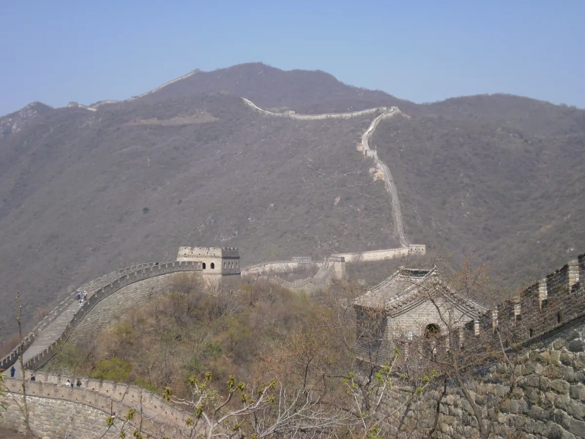 The wall seen from the upper cable car terminal